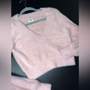 Aritzia Sunday Best Kitten V-Neck Sweater Girly Feminine Size Small NWOT